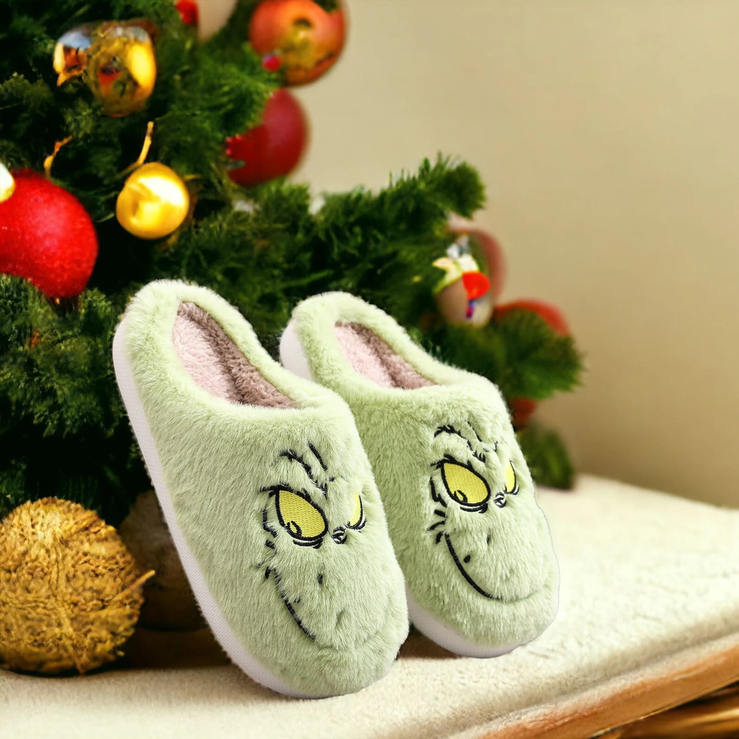 Green  Grinch Slippers